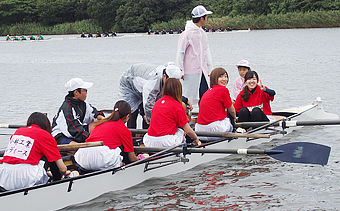 子吉川レガッタ〈市民ボート大会〉(9月)